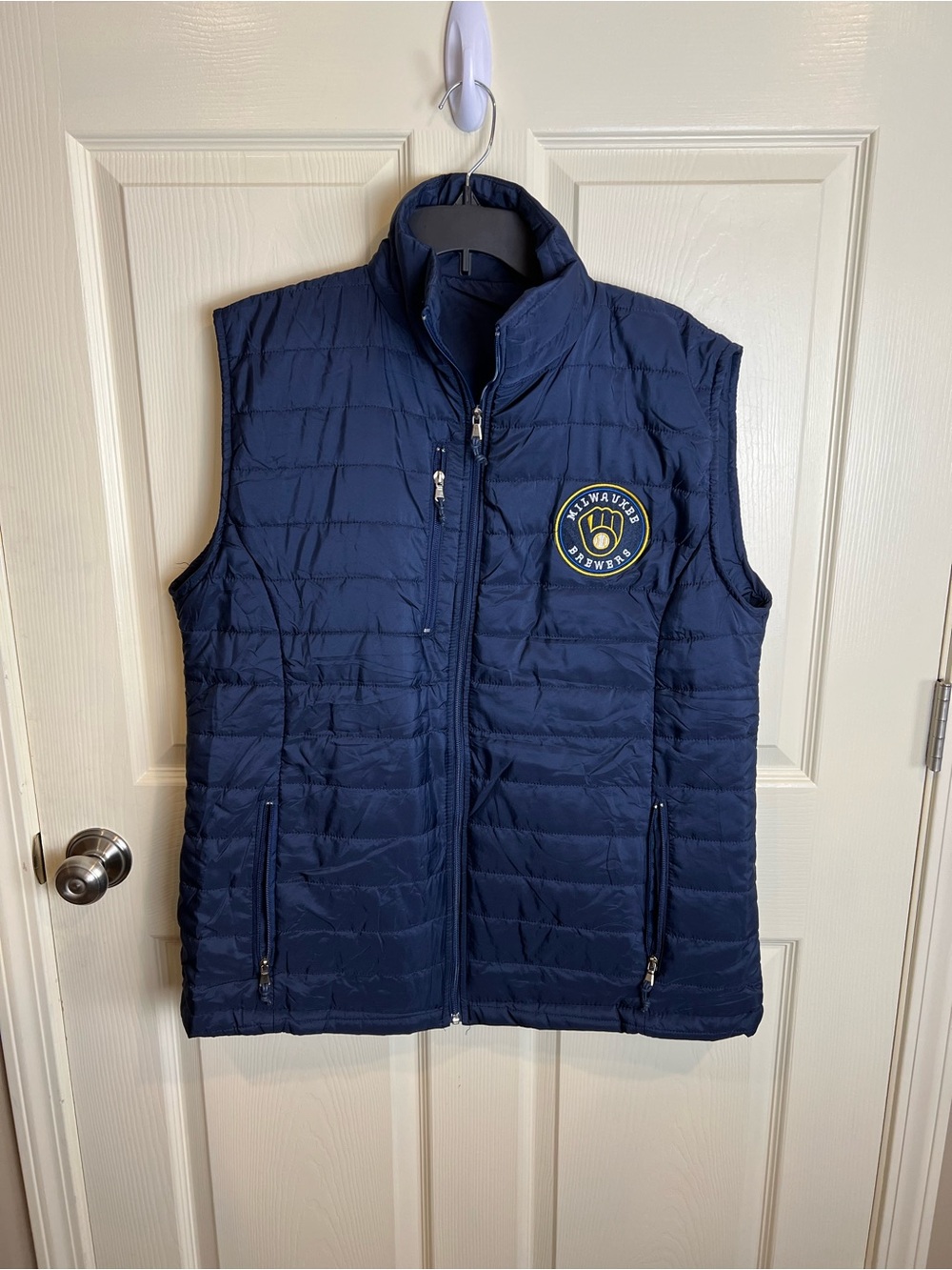 Men's game day giveaway Navy Quilted Vest with Milwaukee Brewers Patch XL